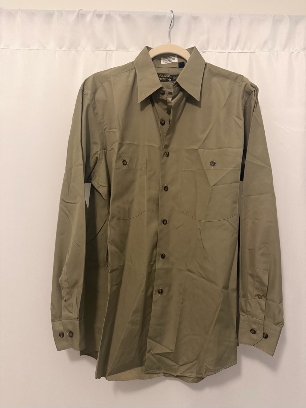 Tom James hand tailored dress shirt (size 16-34)